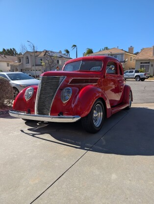 1937 Ford 5 Window