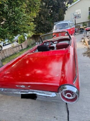 1963 Ford Thunderbird