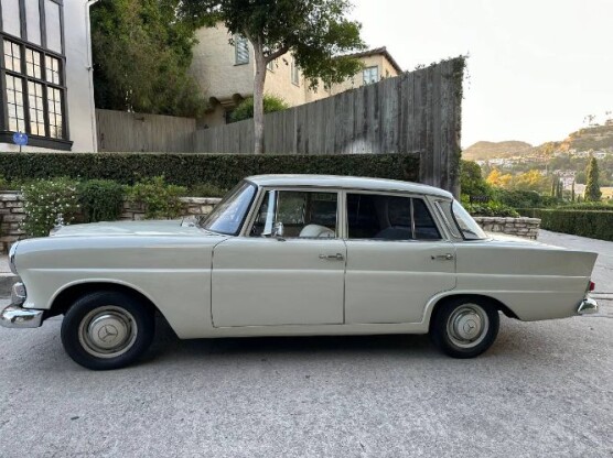 1965 Mercedes-Benz 200D