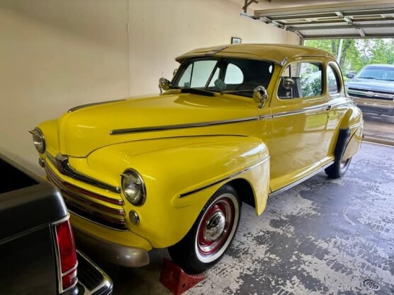 Accessories - Ford: 1947 Ford