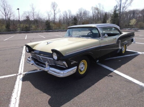 1957 Ford Fairlane