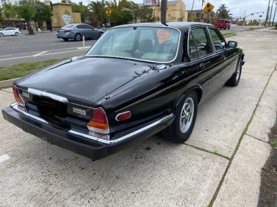 1985 Jaguar Vanden Plas