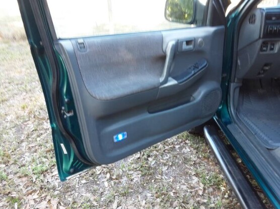 1998 Isuzu Amigo