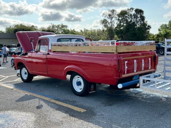 1961 Ford F-250
