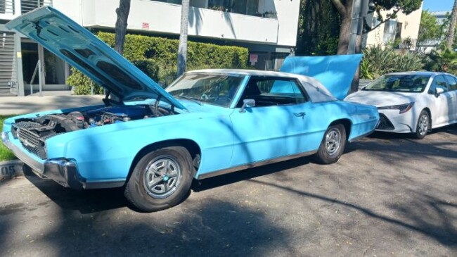 1967 Ford Thunderbird