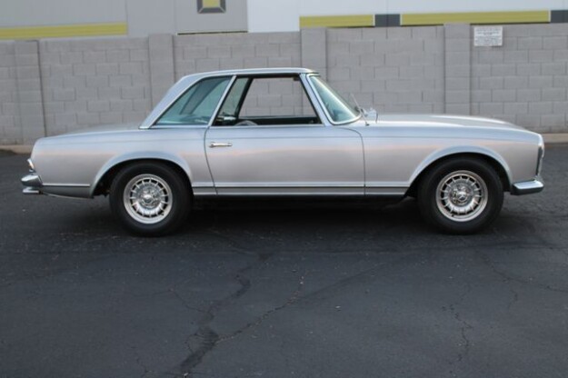 1967 Mercedes-Benz 230SL