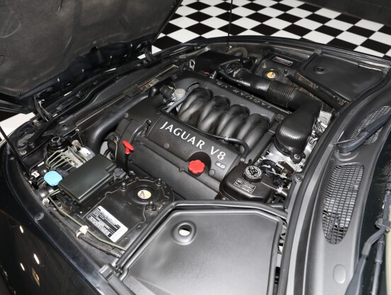 2000 Jaguar XK
