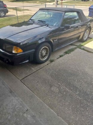 1990 Ford Mustang