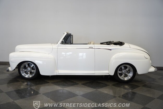1947 Ford Deluxe
