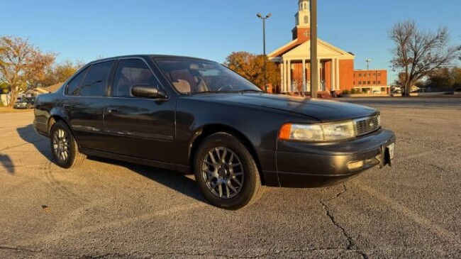 1993 Nissan Maxima