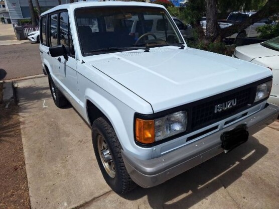 1989 Isuzu Trooper