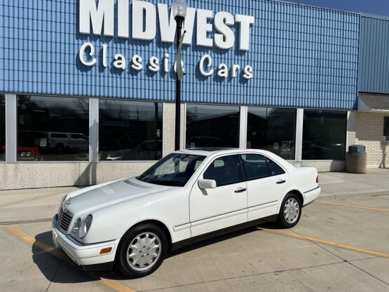 1998 Mercedes-Benz E320