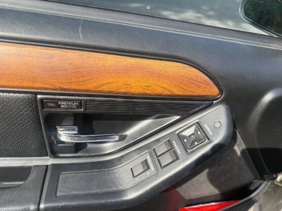 1990 Ford Thunderbird