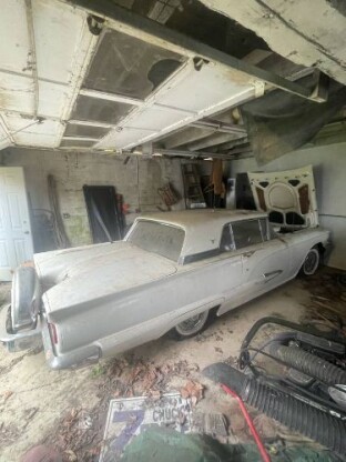 1959 Ford Thunderbird