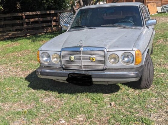 1981 Mercedes-Benz 300D