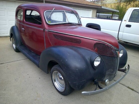 1938 Ford Deluxe