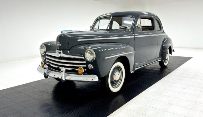 1948 Ford Deluxe