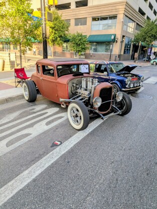 1932 Ford 5 Window