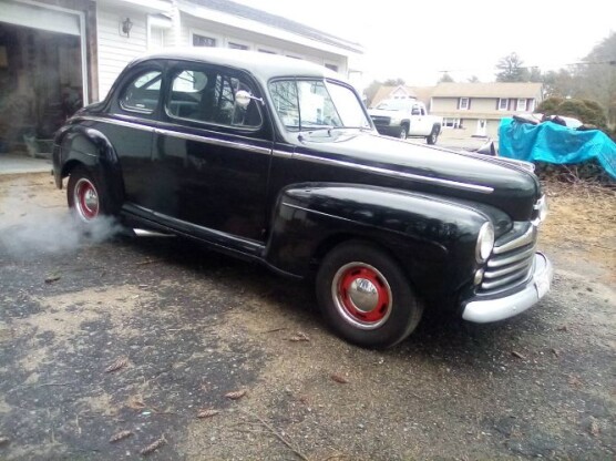 1947 Ford Deluxe