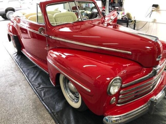 1947 Ford Deluxe