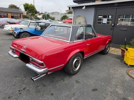 1966 Mercedes-Benz 230SL