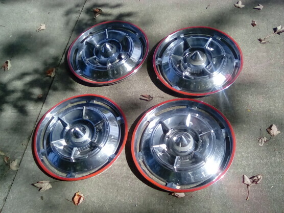 Accessories - Not Make Specific: 15" Bullet Spinner Hubcaps