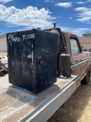 1975 Ford F-250