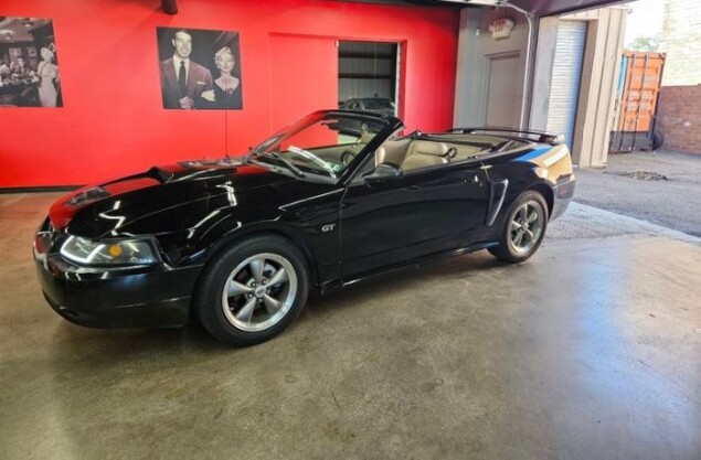 2001 Ford Mustang