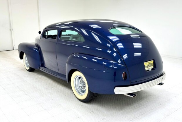 1948 Ford Deluxe