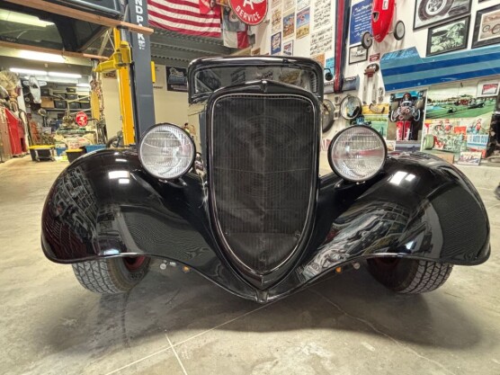 1934 Ford Victoria