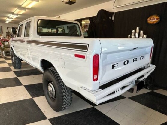 1975 Ford F-250