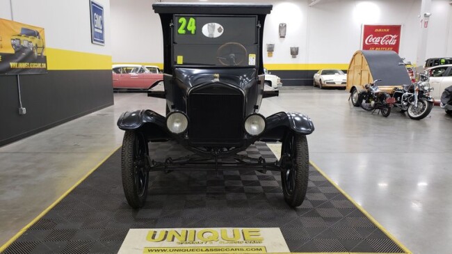 1924 Ford Model TT