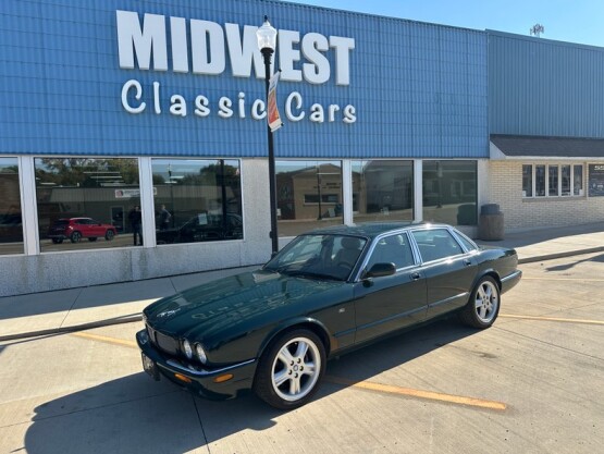 1999 Jaguar XJR