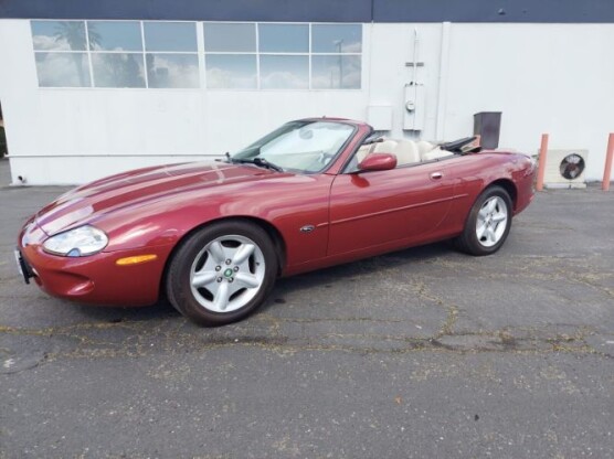 1998 Jaguar XK8
