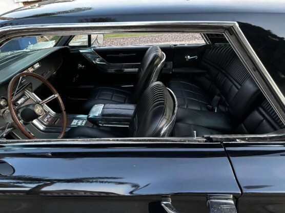 1965 Ford Thunderbird