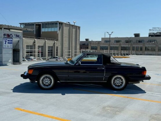 1987 Mercedes-Benz 560SL