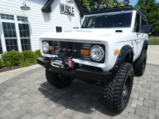 CHAD's 1971 Ford Bronco - Holley My Garage