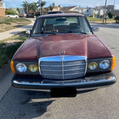1982 Mercedes-Benz 300D