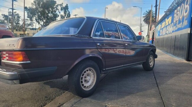 1980 Mercedes-Benz 300D