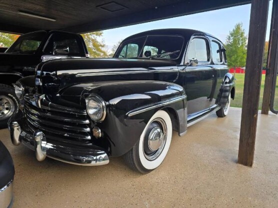 1948 Ford Deluxe