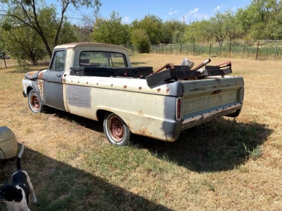 1966 Ford F-100